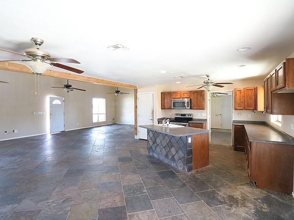 4th image of 16935 W Dale Ln