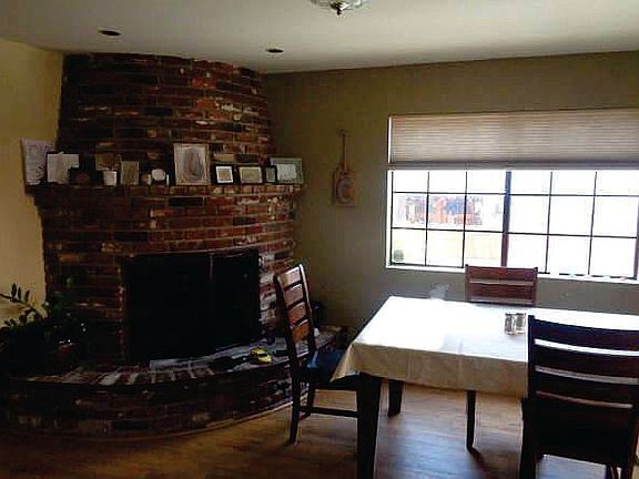 2nd image of 199 N Hermosa Ave