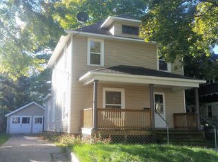 308 Dickinson St SE, Grand Rapids, MI 49507