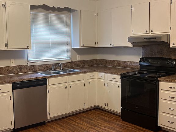 3rd image of 520 S Washington St #2