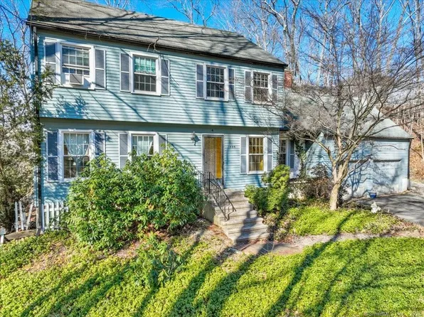 444 Northwood Drive, Guilford, CT 06437