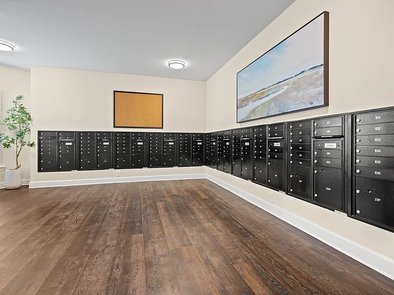 Oak Forest Pointe — Photo 25