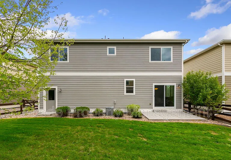 347 Kalkaska Ct — Photo 20