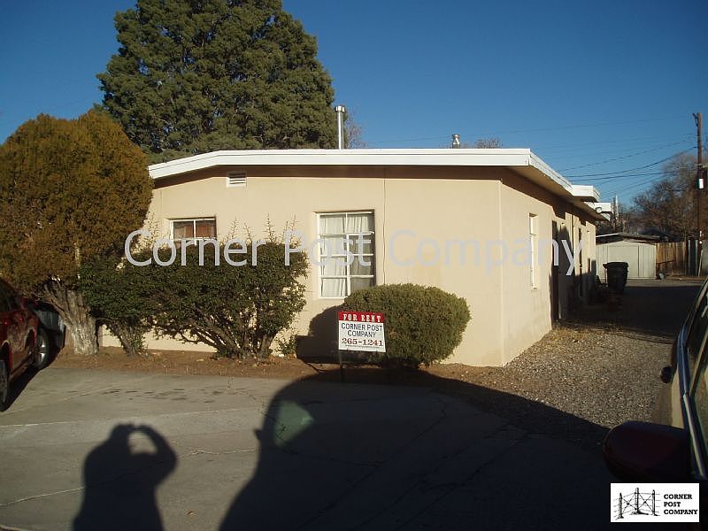 1st image of 514 Alvarado Dr SE APT 3