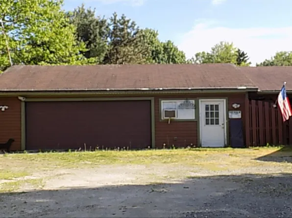 6440 Schultz Rd, Hamburg, NY 14075