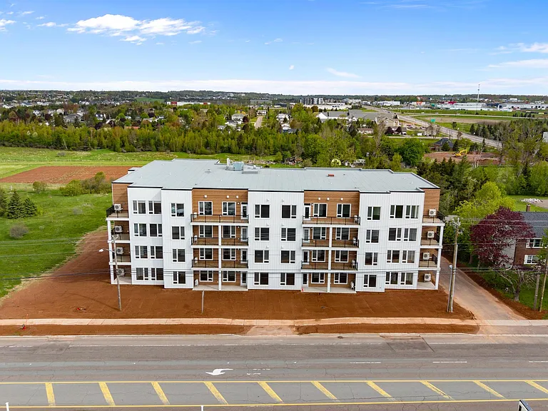 25 Capital Dr #THE EMERALD — Photo 44