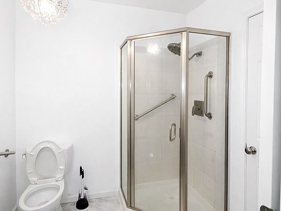 2nd image of 939 S 55th St #2