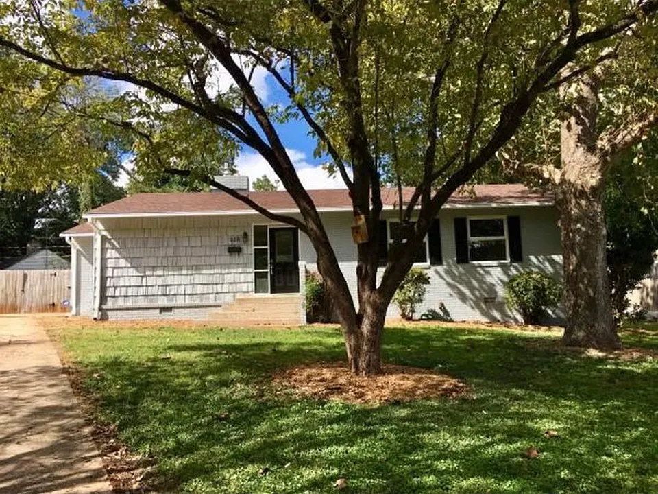 958 Blackberry Cir