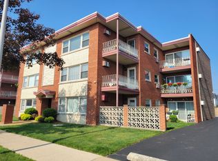 3023 Paris Ave APT 207, River Grove, IL