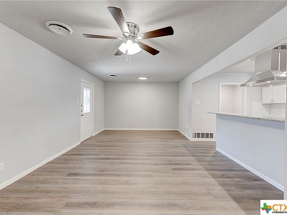 4th image of 2203 Malakoff St