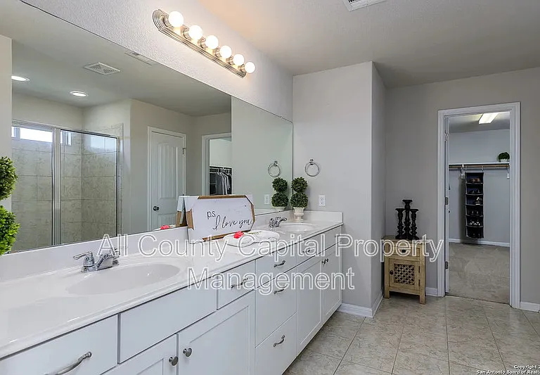241 Silver Maple Dr — Photo 8