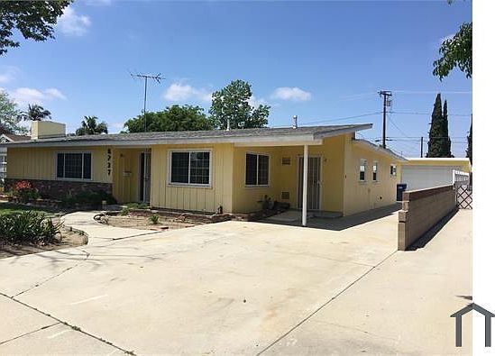3rd image of 8737 Clarinda Ave