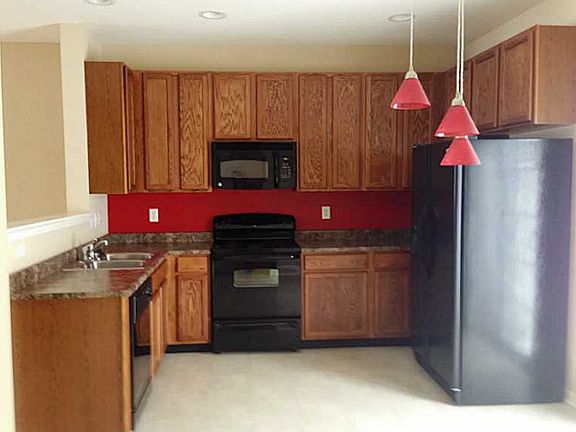 3rd image of 9770 Prairie Smoke Dr