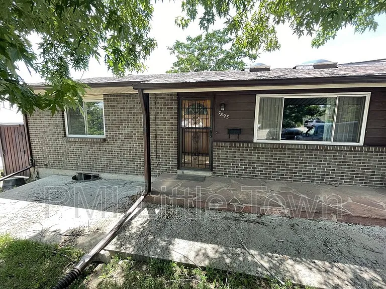 7893 Greenwood Blvd — Photo 1