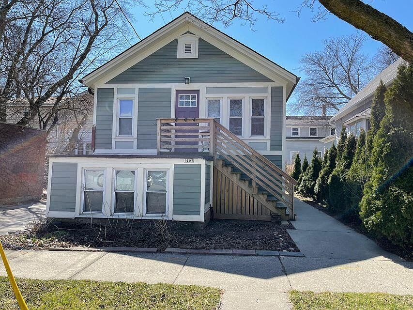 1st image of 1607 E Bradford Ave