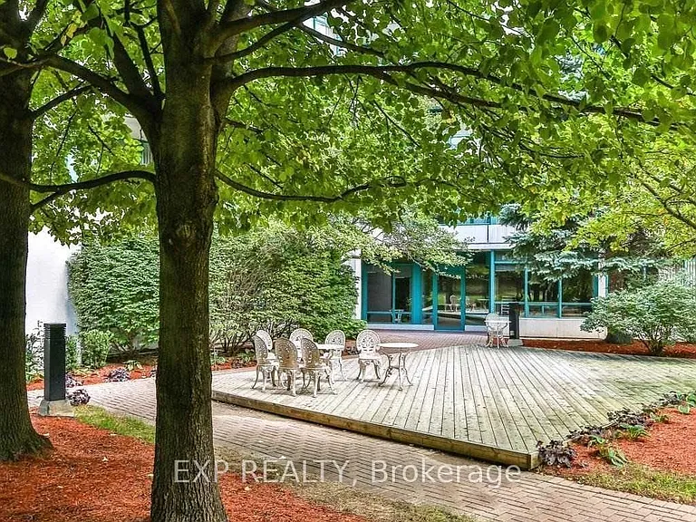 7250 Yonge St #1709 — Photo 22