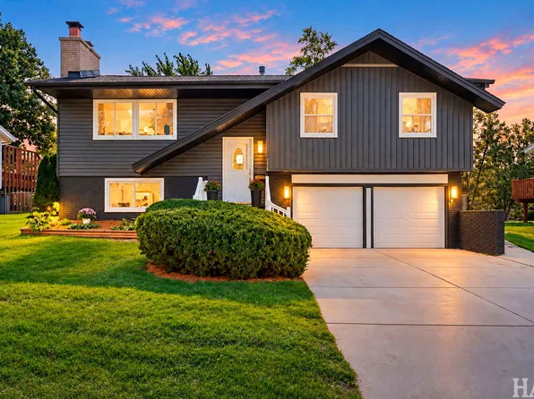 1425 Concord Ln, Schaumburg, IL 60193