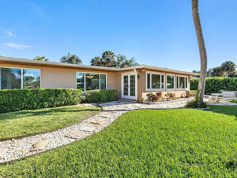 1282 SW Pelican Cres — Photo 25