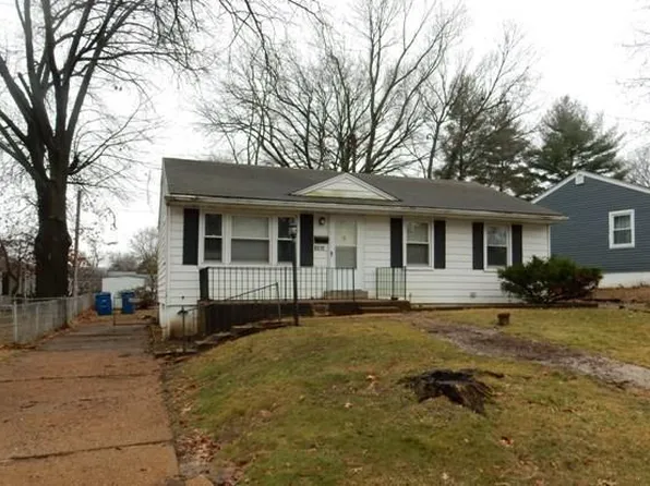 8570 Debbie Ct, Saint Louis, MO 63114