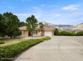 31 Boulder Ridge Dr, Parachute, CO 81635