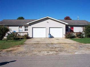 643 N Springfield St, Saint James, MO 65559