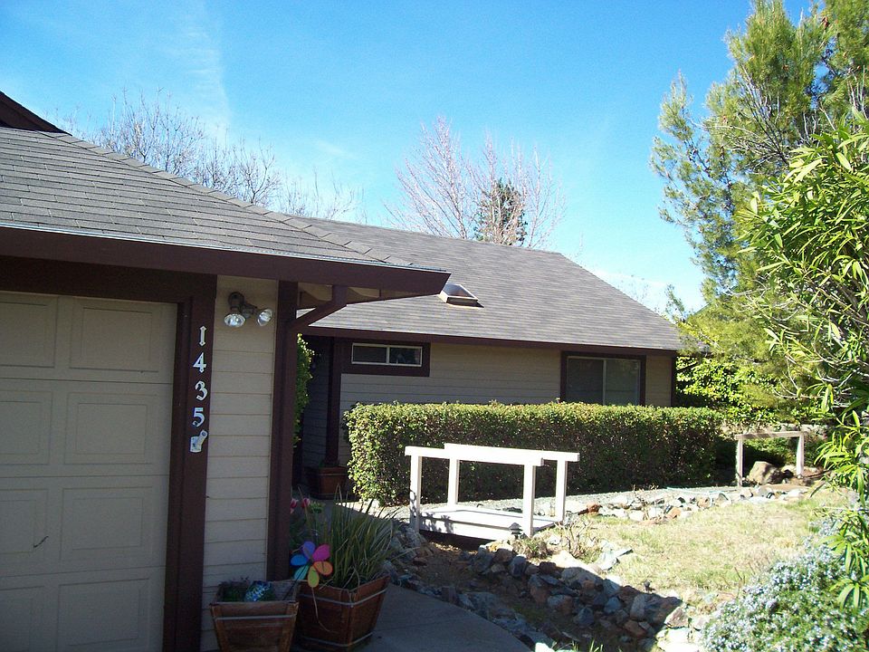 3 bdrm 2 bth