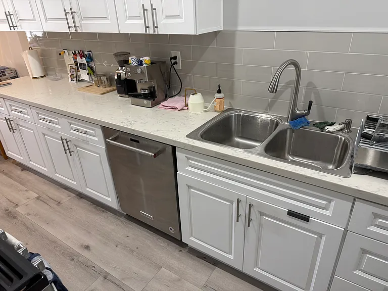 713 S Columbus Ave #713 — Photo 9
