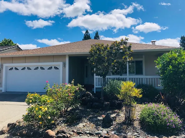 200 Prune Tree Dr, Healdsburg, CA 95448