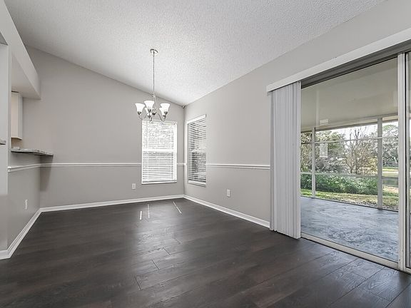 5th image of 6003 Crickethollow Dr