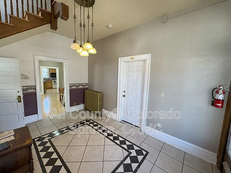 1 bed, 1.0 bath, 300 sqft, $650 — Photo 3