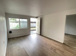 305 N 77th St #305, Seattle, WA 98103