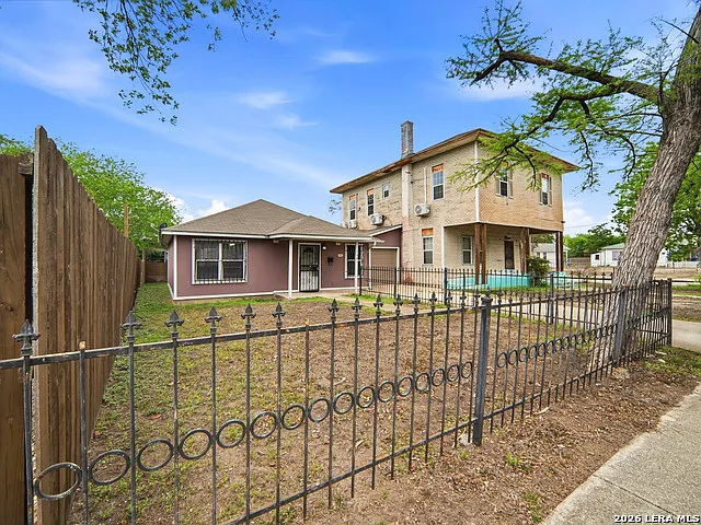 1301 S Palmetto — Photo 3