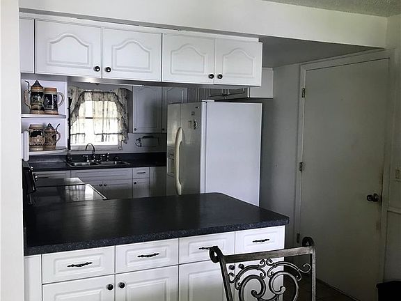2nd image of 7483 San Carlos Blvd