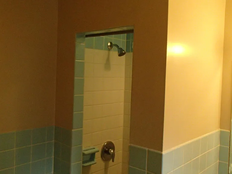 2nd floor bath