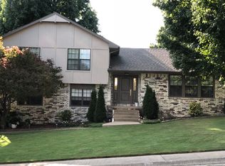 157 San Jose Dr, Springdale, AR 72764