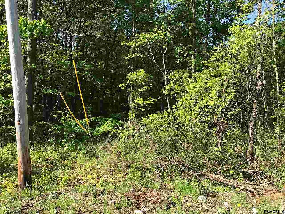 2nd image of 34 Buckbee Rd