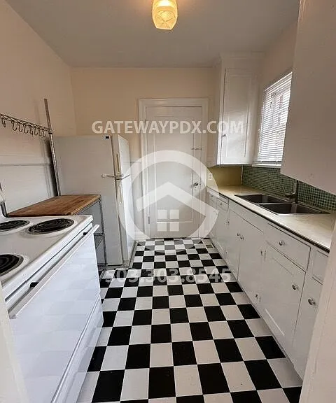 4464 SE Milwaukie Ave — Photo 8