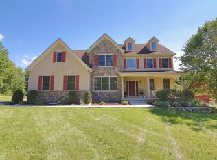 3412 Woodbyne Rd, Hellertown, PA 18055