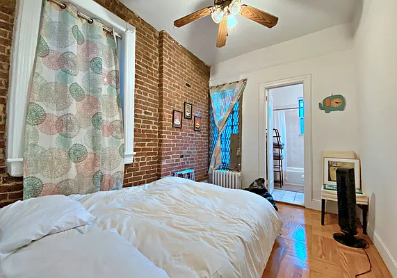 Rented by Douglas Elliman | media 39