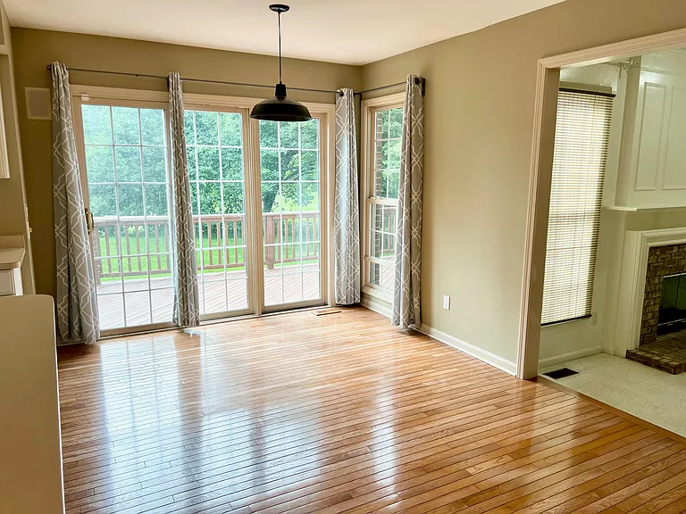 16185 Country Knoll Dr — Photo 7