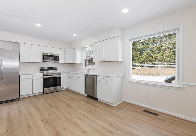 35 Fox Run Ln — Photo 9
