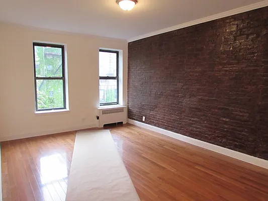Rented by Vickers Realty | media 6
