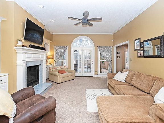 5th image of 212 Stone Valley Dr