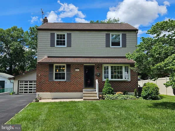 4208 Chandler Dr, Brookhaven, PA 19015