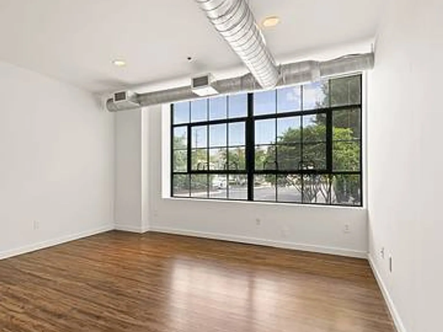 Silk Factory Lofts — Photo 3
