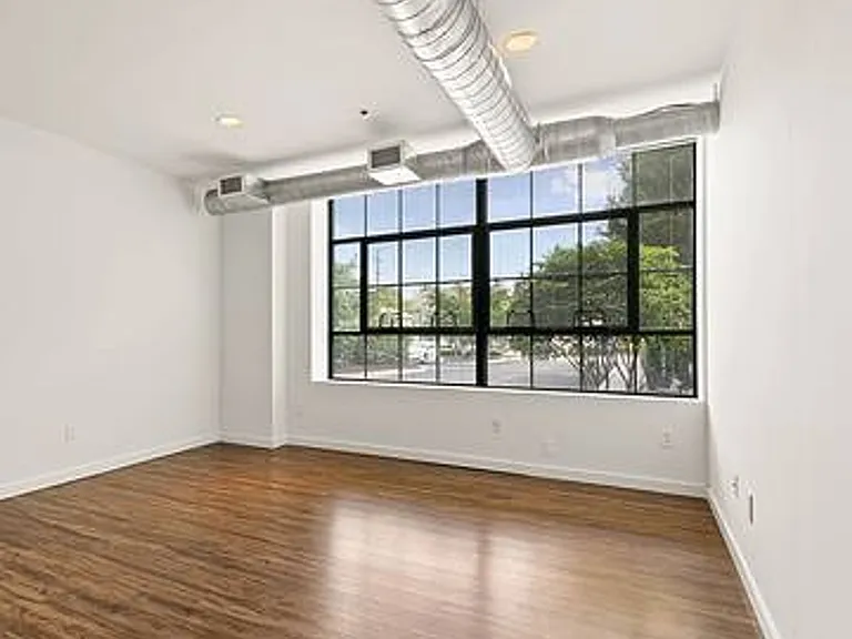Silk Factory Lofts — Photo 3