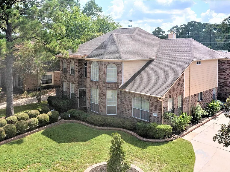 17319 Jackson Pines Dr — Photo 2