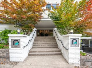 2211 SW Park Pl UNIT 204, Portland, OR 97205