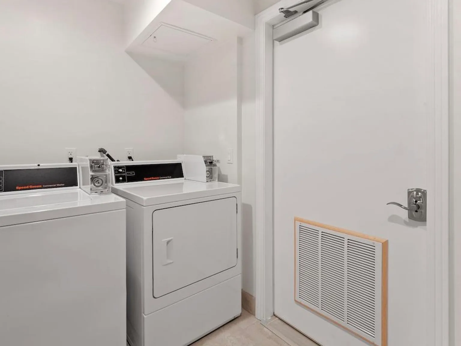 1 bed, 765 sqft, $1,995 — Photo 3