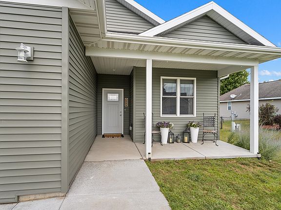 4th image of N6736 Clover Ln